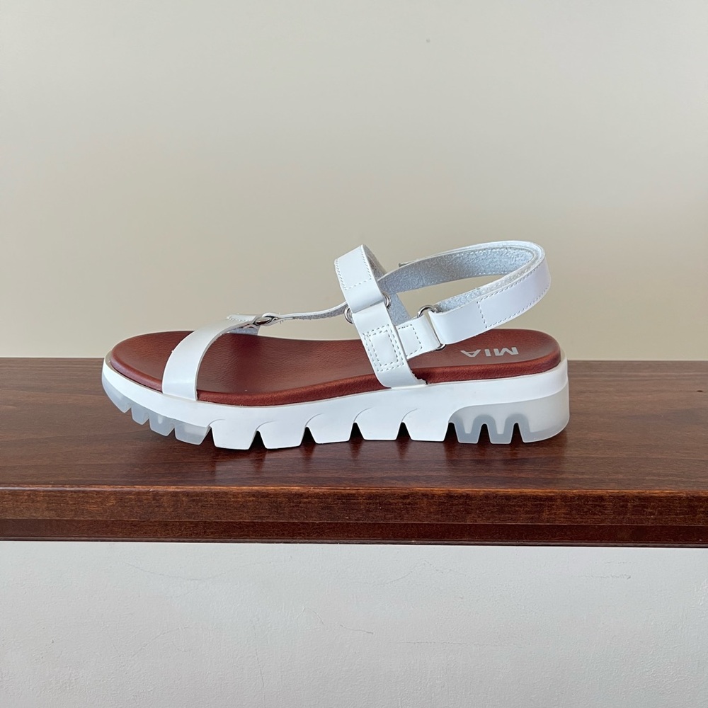 MIA Women's White Sandals - Picture 4 of 9